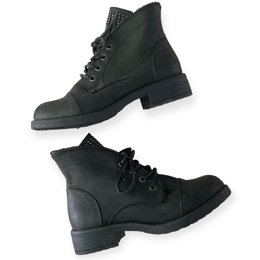 Maurices Lace-Up Combat Ankle Boot Women’s 6M Black Vegan Leather